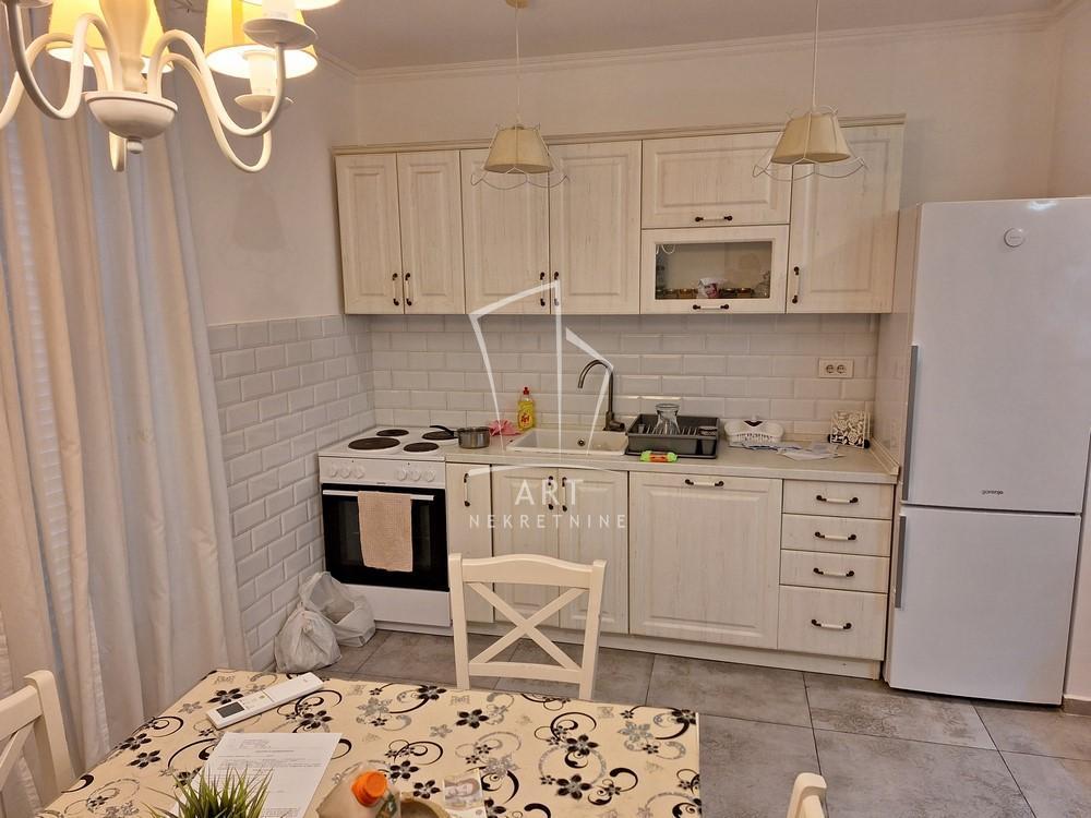 Glavna slika -Čedomilja Mitrovića, Četvorosoban stan na prodaju, 64m2, 150.000€