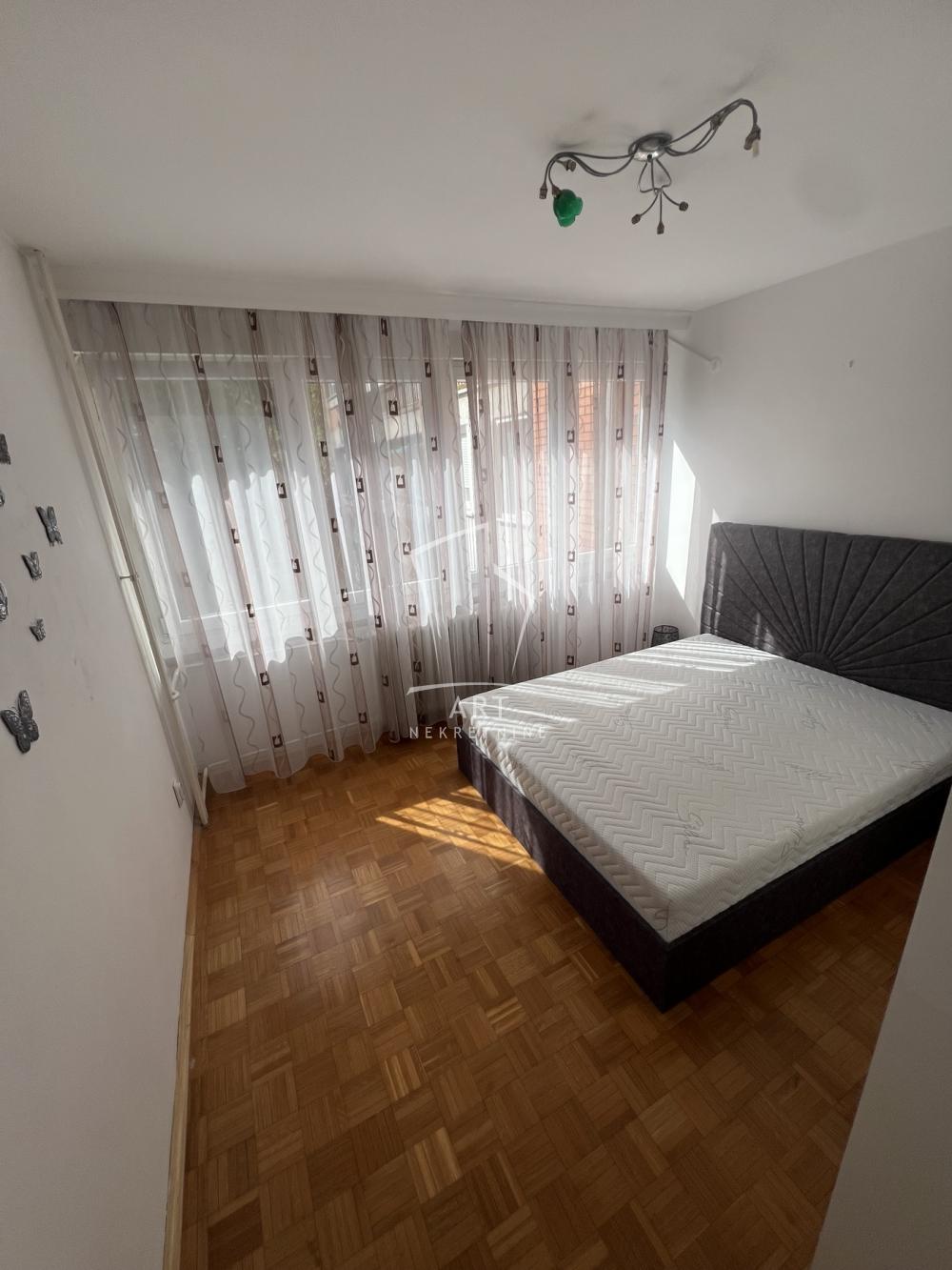 Slika 5 - Vojvode Stepe, Trosoban stan na prodaju, 75m2, 215.000€
