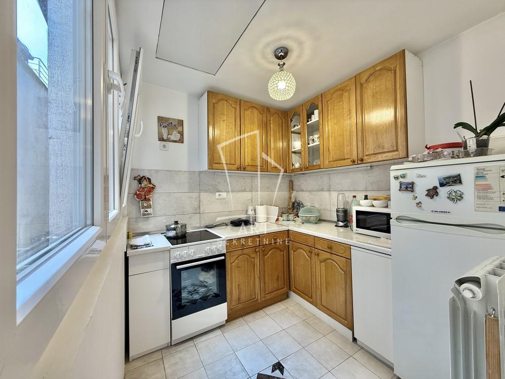 Slika 6 - Vardarska, Dvoiposoban stan na prodaju, 47m2, 229.000€