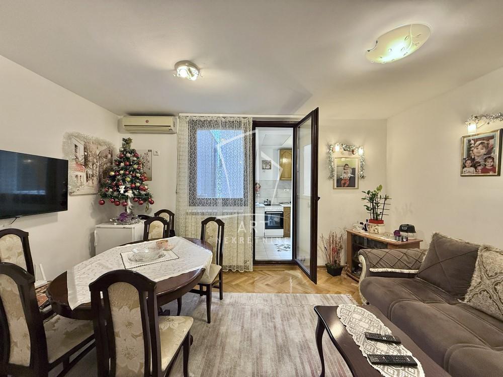 Slika 2 - Vardarska, Dvoiposoban stan na prodaju, 47m2, 229.000€