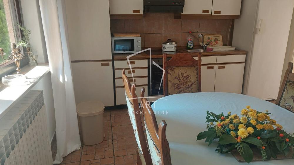 Slika 1 - Koste Bogdanovića,  Kuća na prodaju, 336m2, 280.000€