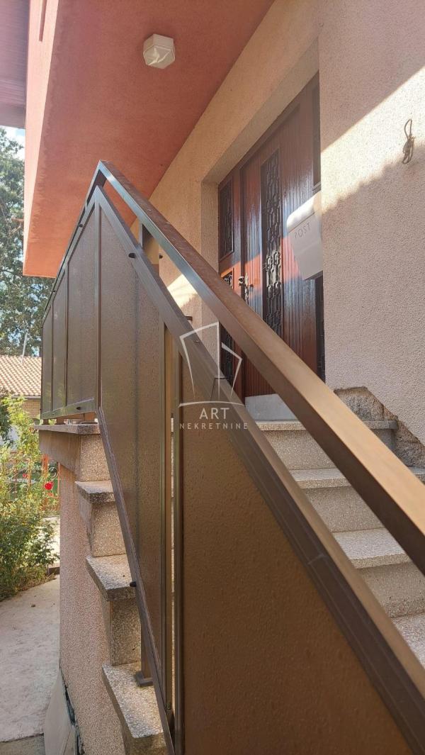 Slika 2 - Koste Bogdanovića,  Kuća na prodaju, 336m2, 280.000€