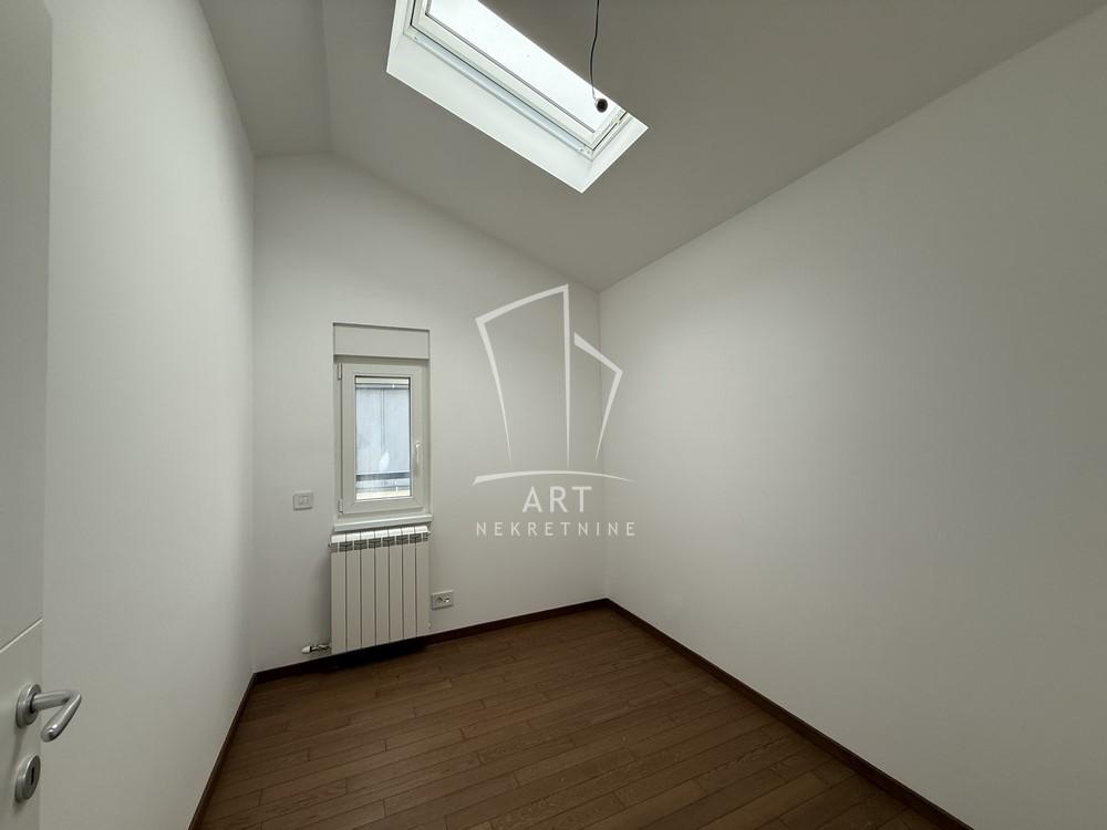 Slika 9 - Milana Rakića, Troiposoban stan na prodaju, 87m2, 255.000€