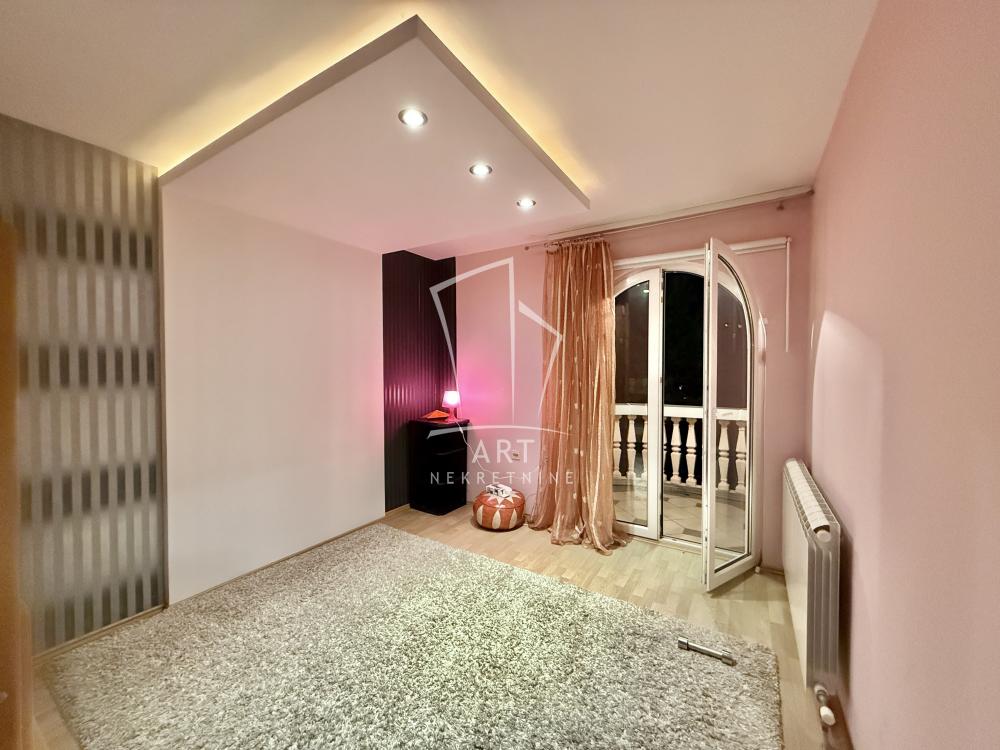 Slika 5 - Svetozara Radojčića, Četvorosoban stan na prodaju, 113m2, 288.150€