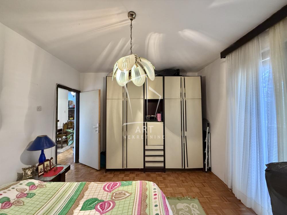 Slika 5 - 20. oktobra, Troiposoban stan na prodaju, 75m2, 77.000€