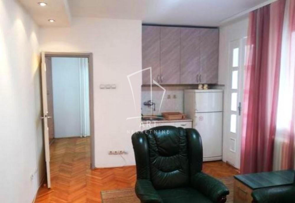 Slika 2 - Svetog Save, Dvoiposoban stan na prodaju, 52m2, 330.000€