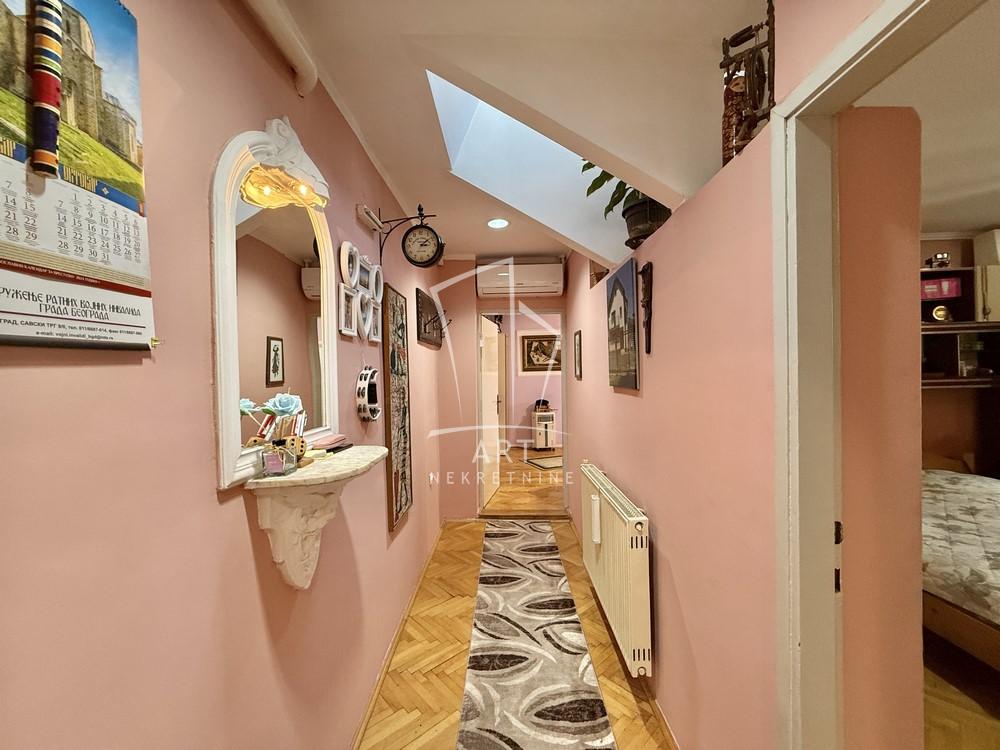 Slika 9 - Savski trg, Dvoiposoban stan na prodaju, 80m2, 220.000€