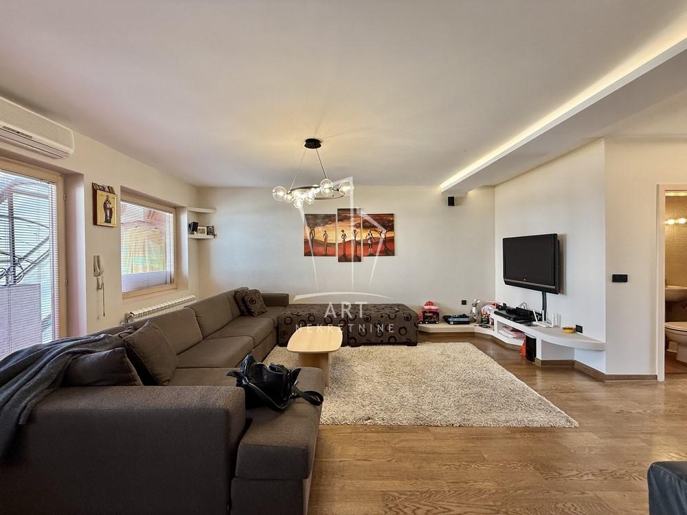 Slika 1 - Gočka,  Kuća na prodaju, 179m2, 300.000€