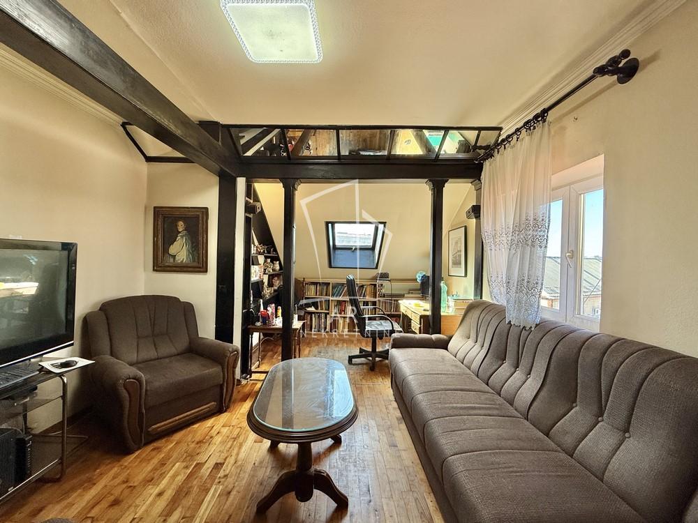 Slika 1 - Karađorđeva, Četvorosoban stan na prodaju, 96m2, 288.000€