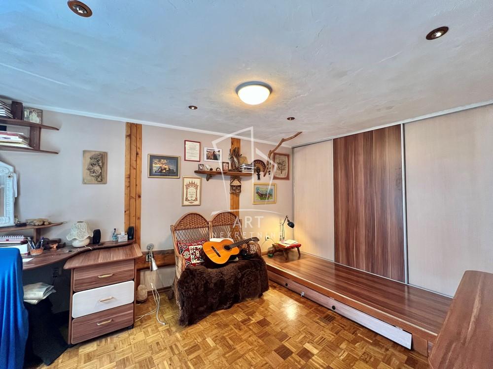 Slika 8 - Tina Ujevića, Četvorosoban stan na prodaju, 87m2, 200.000€