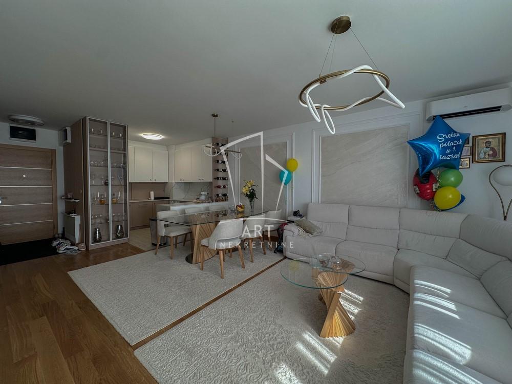 Slika 1 - Tadije Sondermajera, Petosoban stan na prodaju, 140m2, 800.000€