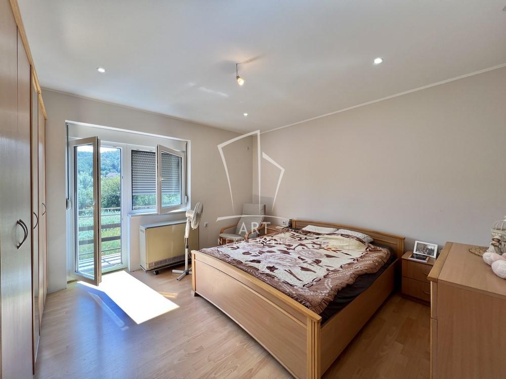 Slika 10 - Avalska,  Kuća na prodaju, 309m2, 230.000€