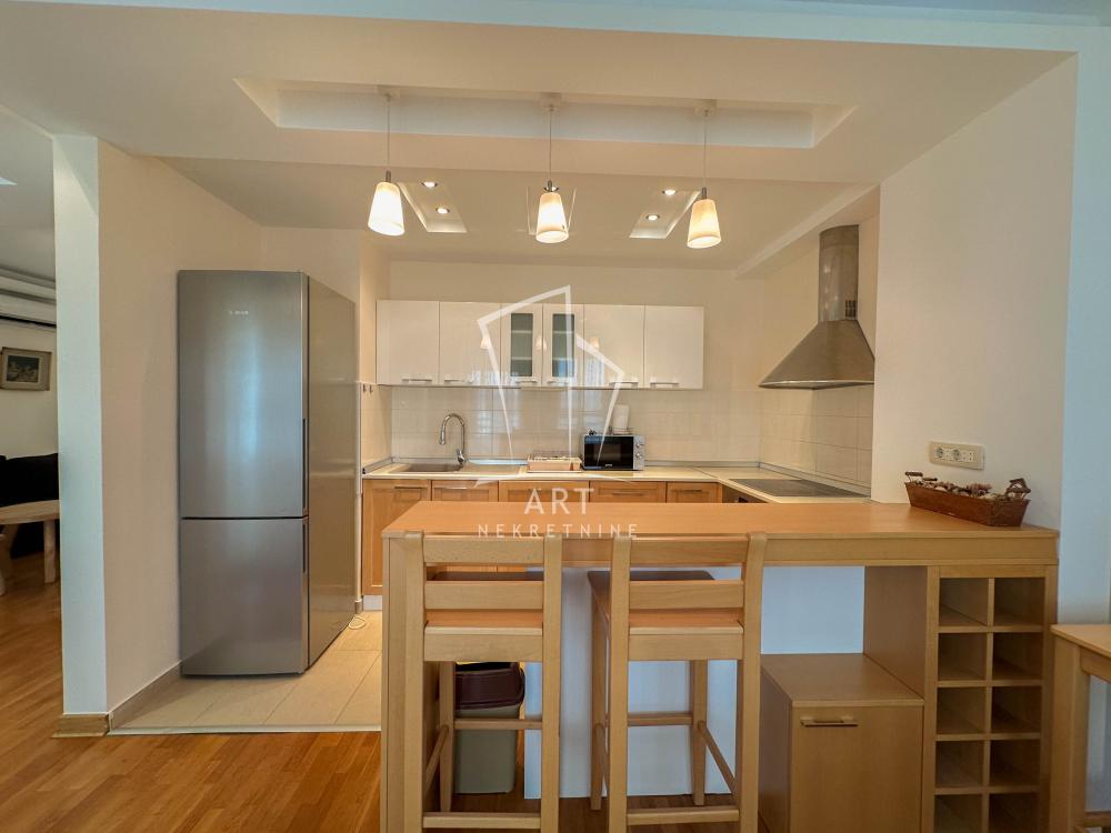 Slika 8 - Bulevar Crvene Armije, Trosoban stan na prodaju, 106m2, 399.000€