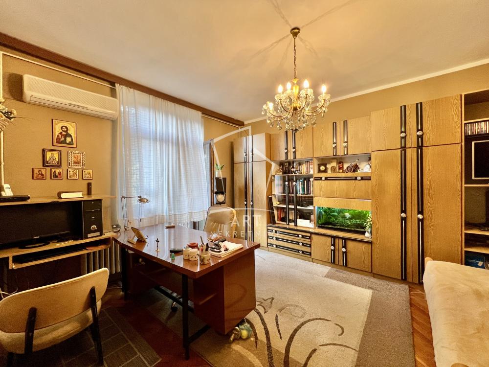 Slika 5 - Vladimira Gaćinovića,  Kuća na prodaju, 403m2, 2.500.000€