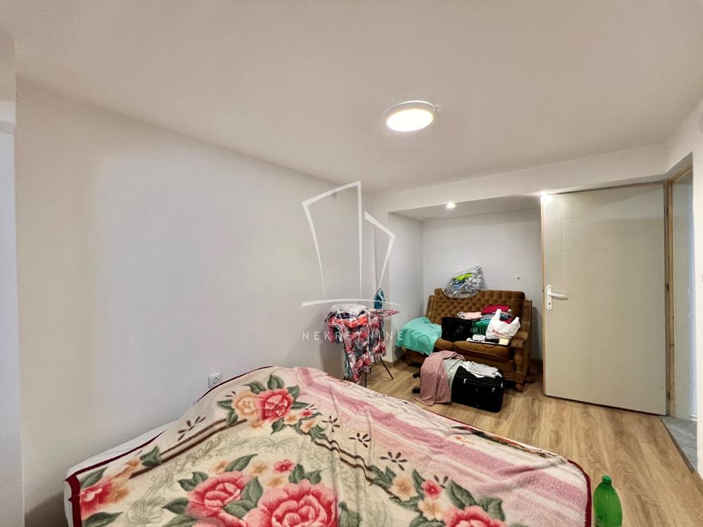 Slika 5 - Velizara Stankovića, Dvoiposoban stan na prodaju, 68m2, 118.000€