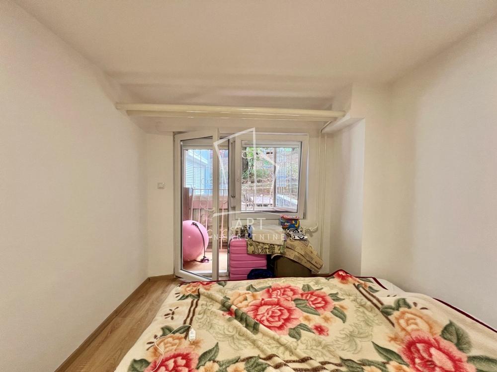 Slika 3 - Velizara Stankovića, Dvoiposoban stan na prodaju, 68m2, 118.000€