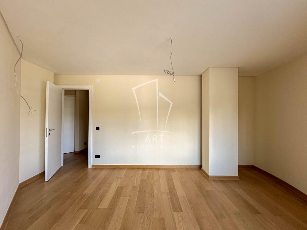 Slika 10 - Stojana Protića, Trosoban stan na prodaju, 145m2, 815.000€