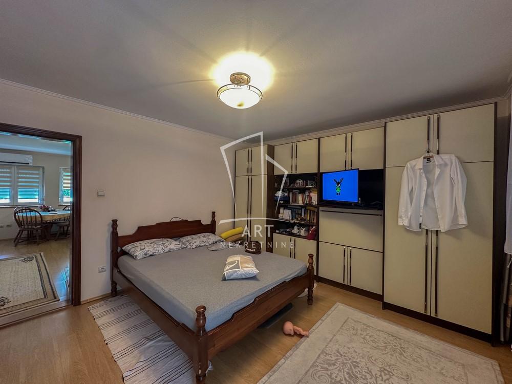 Slika 10 - Prizrenska,  Kuća na prodaju, 203m2, 510.000€