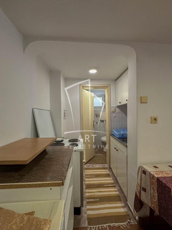 Slika 5 - Prizrenska,  Kuća na prodaju, 203m2, 510.000€