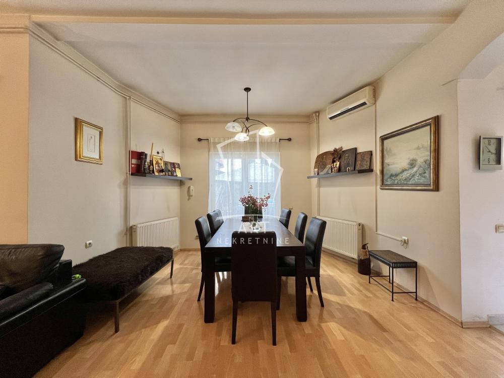 Slika 8 - Milice Ribnikar,  Kuća na prodaju, 256m2, 550.000€