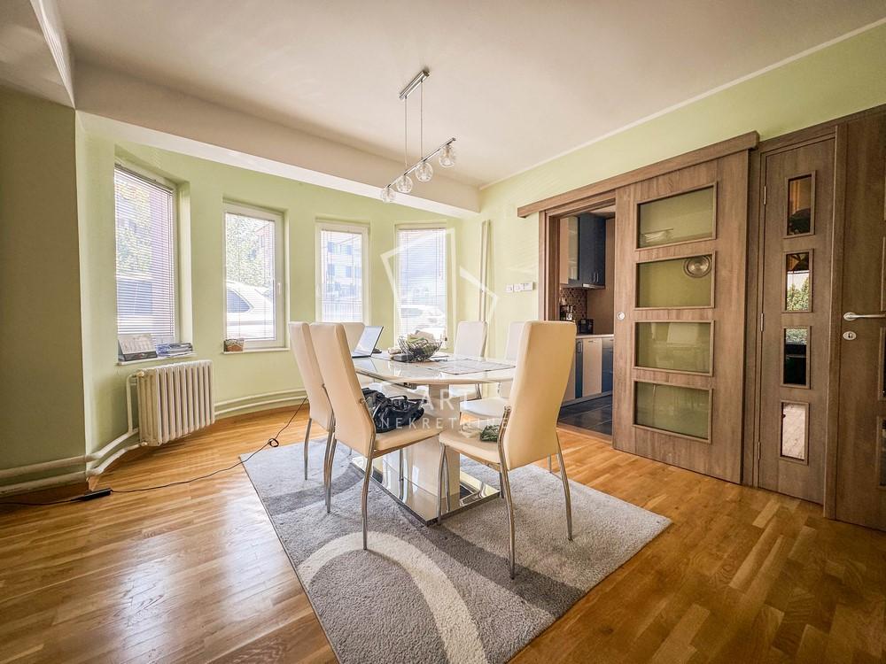 Slika 3 - Vojvode Vlahovića,  Kuća na prodaju, 303m2, 490.000€