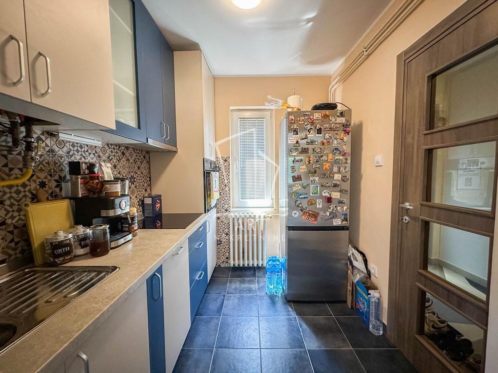 Slika 4 - Vojvode Vlahovića,  Kuća na prodaju, 303m2, 490.000€