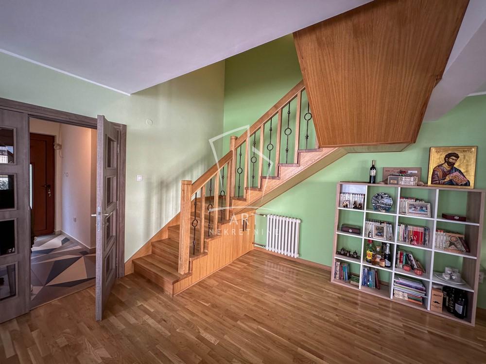 Slika 7 - Vojvode Vlahovića,  Kuća na prodaju, 303m2, 490.000€