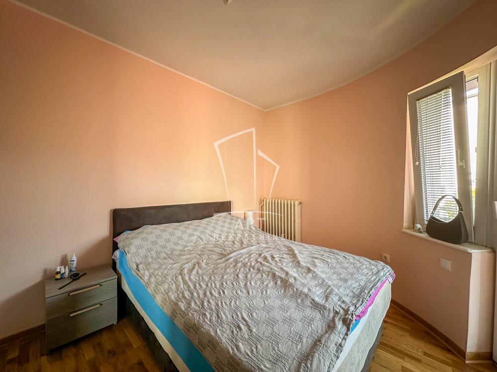 Slika 9 - Vojvode Vlahovića,  Kuća na prodaju, 303m2, 490.000€