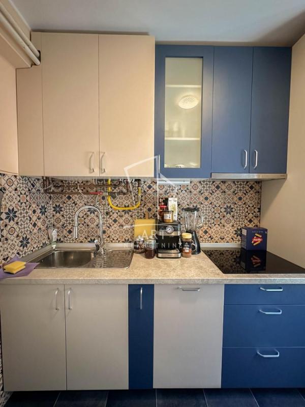 Slika 5 - Vojvode Vlahovića,  Kuća na prodaju, 303m2, 490.000€