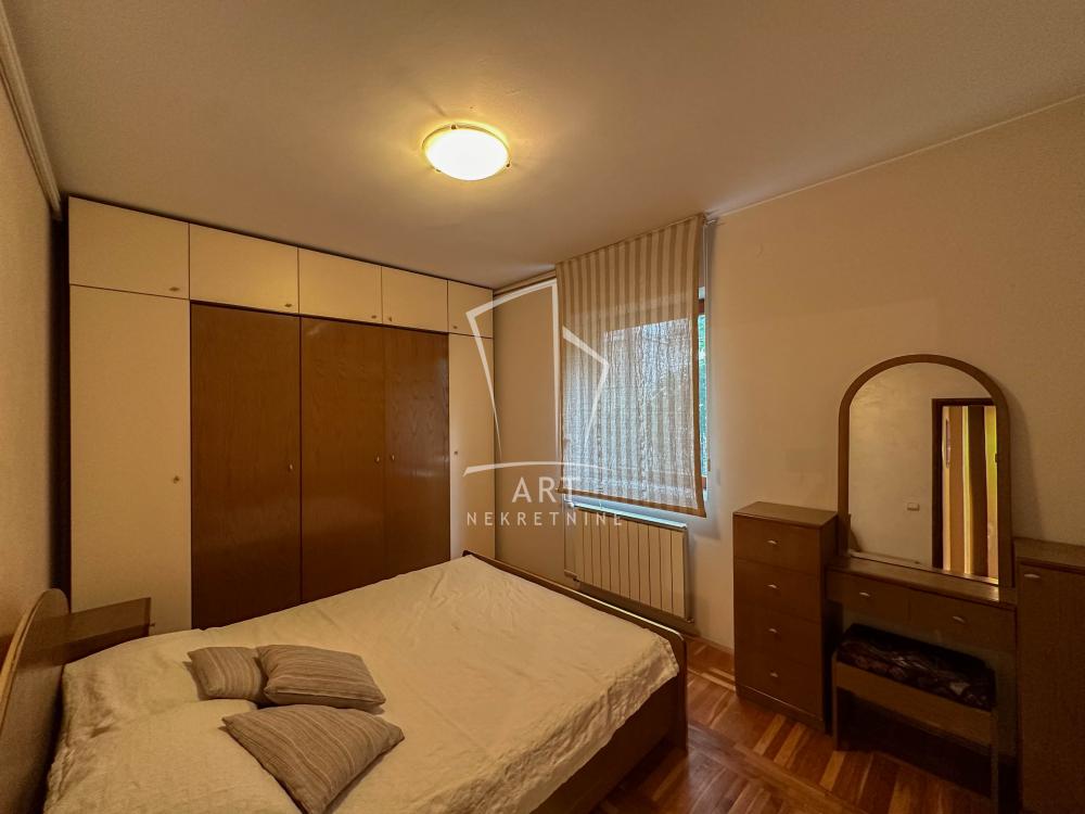 Slika 5 - Vojvode Vlahovića,  Kuća na prodaju, 224m2, 358.400€