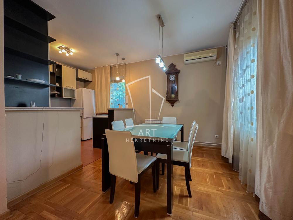 Slika 10 - Vojvode Vlahovića,  Kuća na prodaju, 224m2, 358.400€