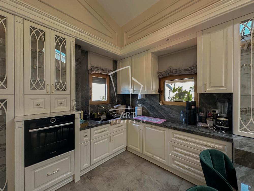 Slika 7 - Mehmeda Sokolovića, Četvorosoban stan na prodaju, 160m2, 600.000€