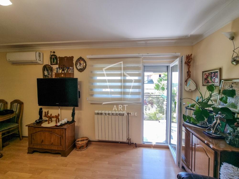Slika 1 - Koriška,  Kuća na prodaju, 222m2, 269.000€