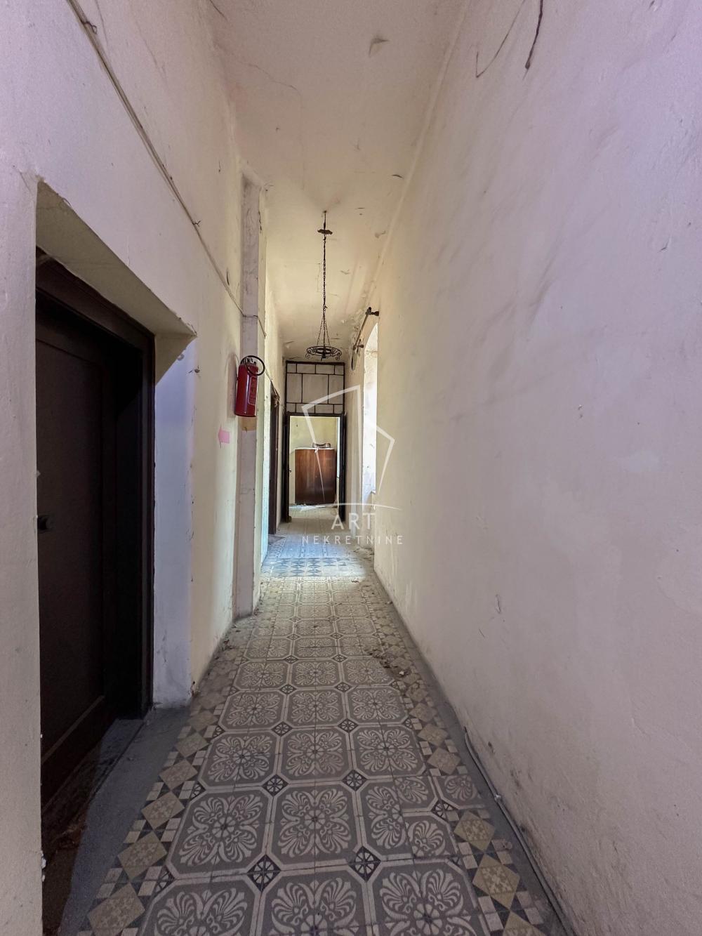 Slika 5 - Dubrovačka,  Stan na prodaju, 263m2, 385.000€