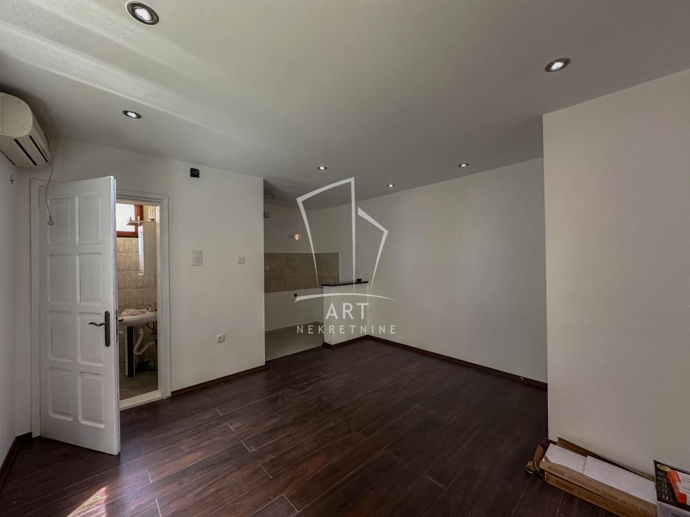 Slika 1 - Rade Končara, Četvorosoban stan na prodaju, 87m2, 190.000€