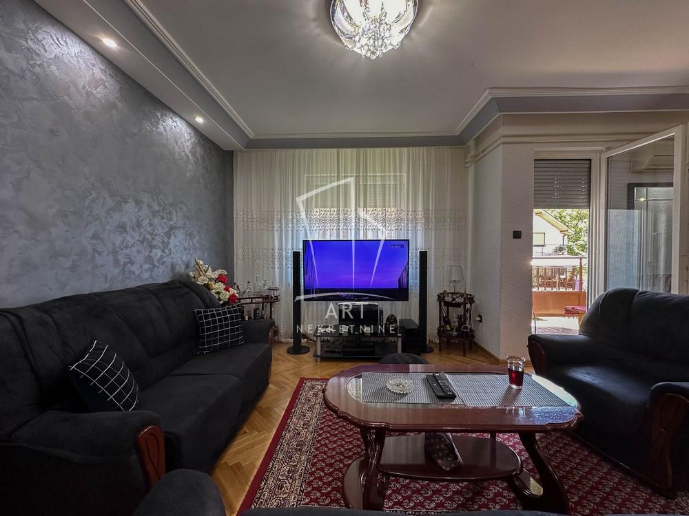 Slika 2 - Generala Aračića, Trosoban stan na prodaju, 77m2, 240.000€