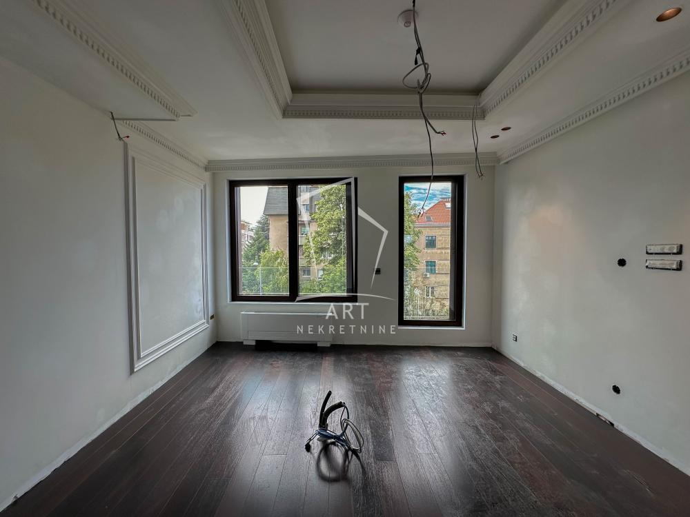 Slika 3 - Neznanog Junaka, Četvorosoban stan na prodaju, 208m2, 1.372.536€
