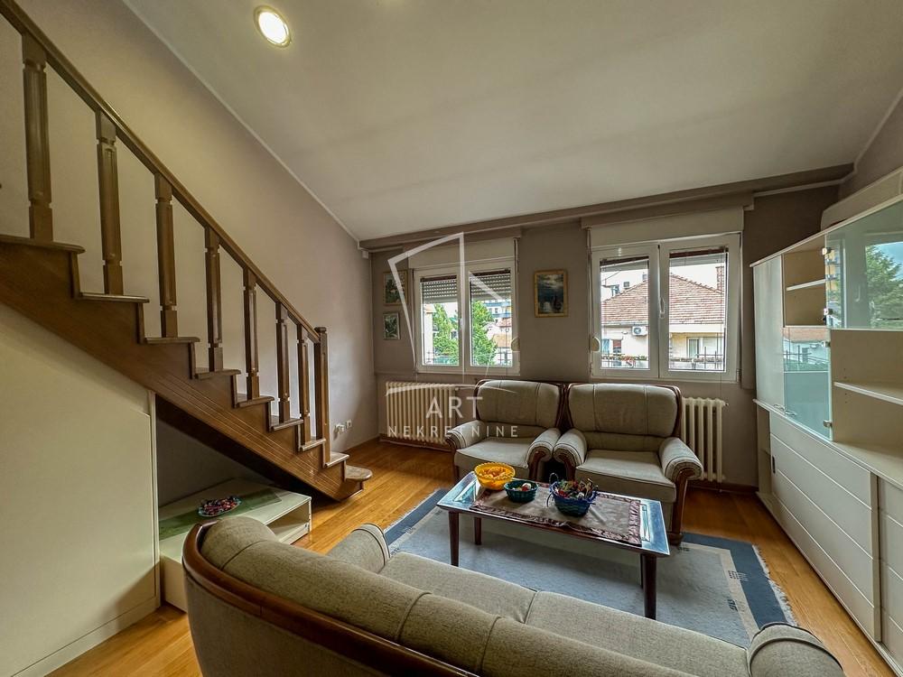 Slika 10 - Milovana Jankovića,  Kuća na prodaju, 250m2, 530.000€