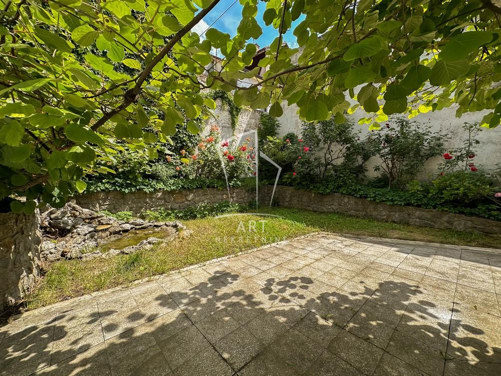 Slika 1 - Vojvode Blažete,  Kuća na prodaju, 290m2, 585.000€