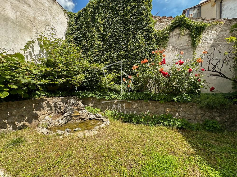 Slika 2 - Vojvode Blažete,  Kuća na prodaju, 290m2, 585.000€