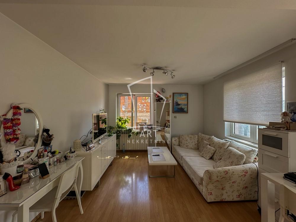 Slika 5 - Vojvode Blažete,  Kuća na prodaju, 290m2, 585.000€