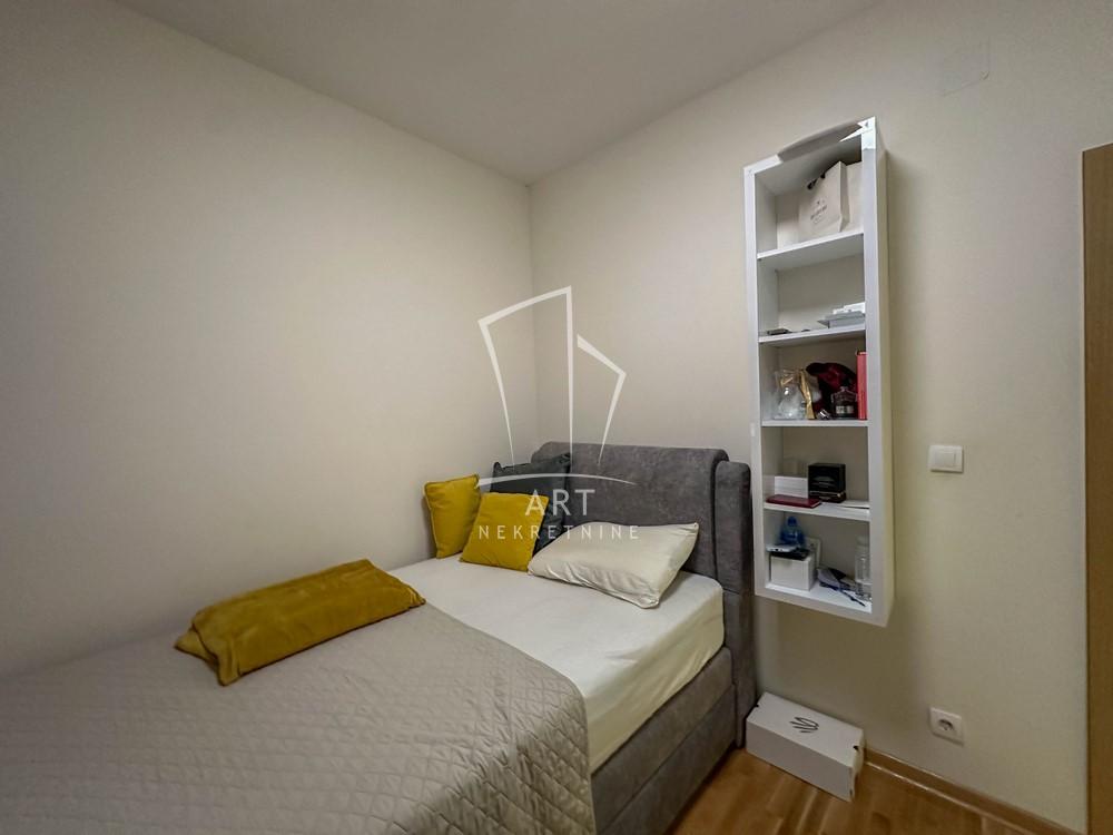 Slika 5 - Slavka Ćuruvije, Četvorosoban stan na prodaju, 129m2, 480.000€