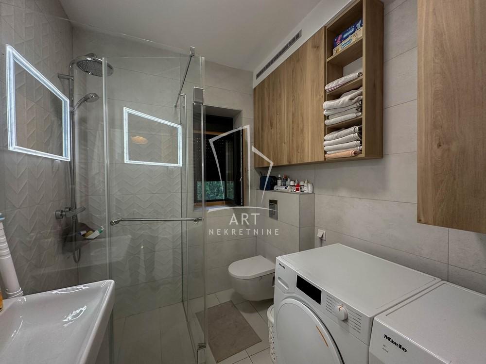 Slika 11 - Slavka Ćuruvije, Četvorosoban stan na prodaju, 129m2, 480.000€