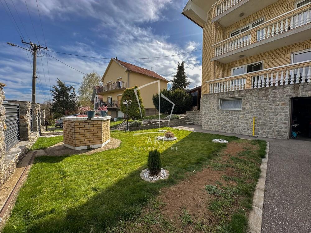 Glavna slika -Put za Pavićevac,  Kuća na prodaju, 363m2, 270.000€