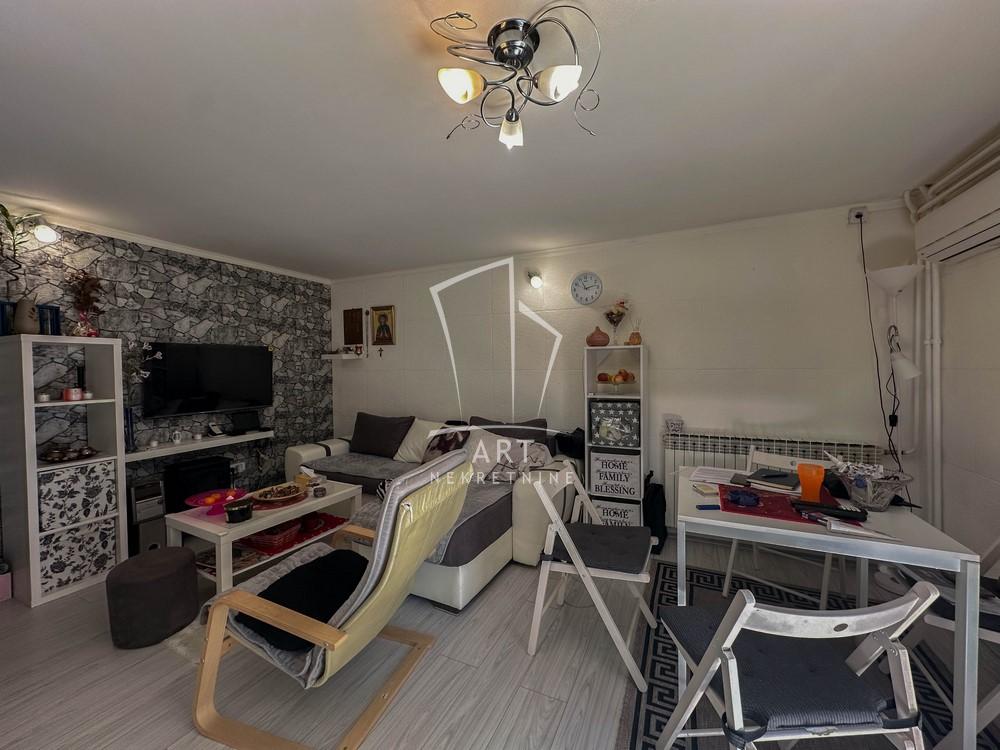 Slika 1 - Veljka Dugoševića,  Kuća na prodaju, 180m2, 340.000€