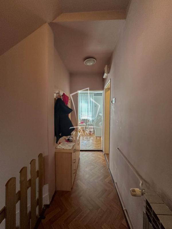 Slika 10 - Veljka Dugoševića,  Kuća na prodaju, 180m2, 340.000€