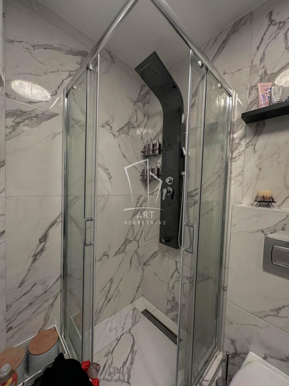 Slika 9 - Milovana Vidakovića, Dvoiposoban stan na prodaju, 50m2, 187.000€