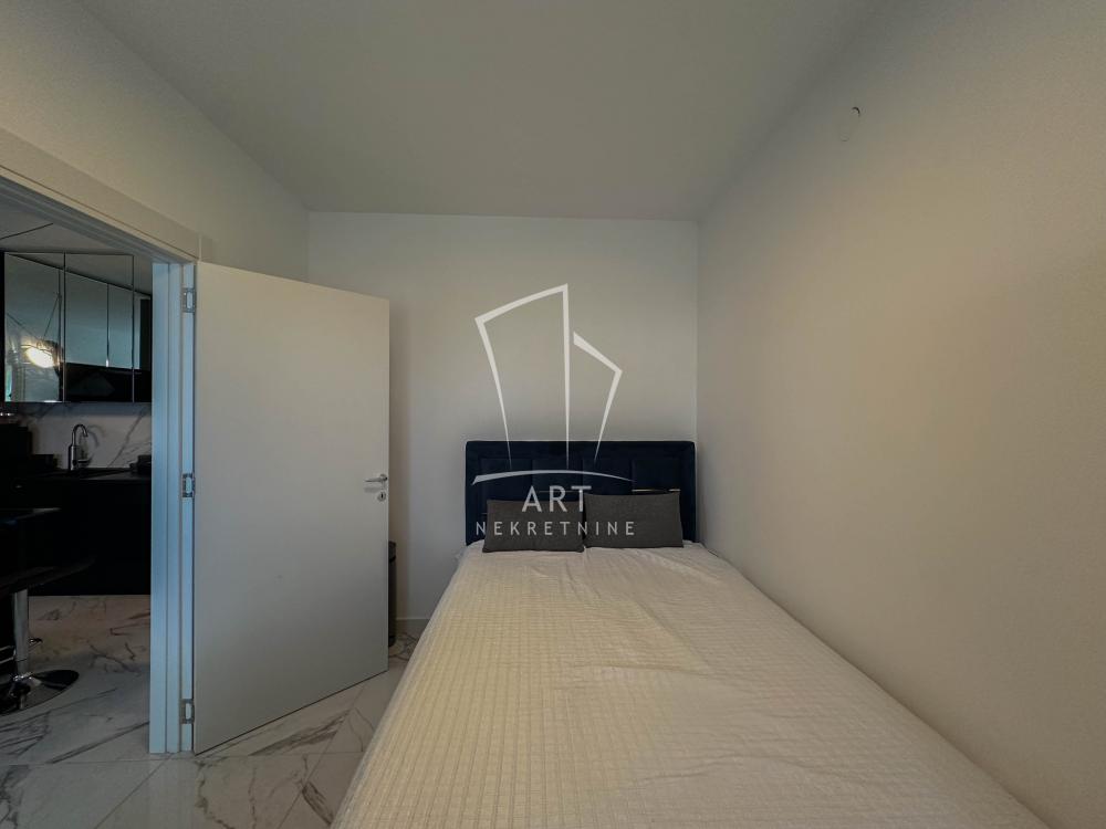 Slika 2 - Milovana Vidakovića, Dvoiposoban stan na prodaju, 50m2, 187.000€