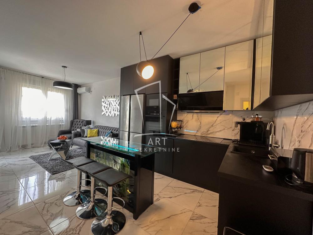 Slika 7 - Milovana Vidakovića, Dvoiposoban stan na prodaju, 50m2, 187.000€