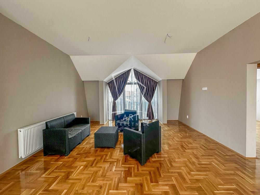 Slika 7 - 29. novembra (Borča),  Kuća na prodaju, 317m2, 380.000€